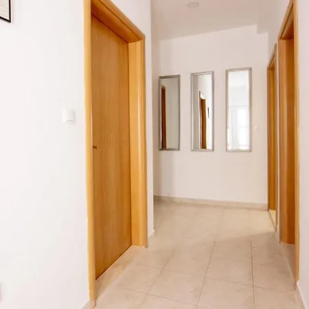 Daire Cvita Free Parking