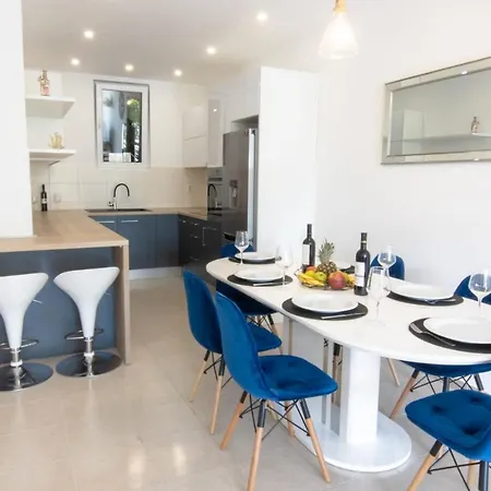 Cvita Free Parking *